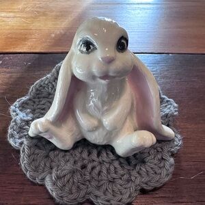 🐰🐰Vintage Small Ceramic Bunny Rabbit Figurine with Long floppy Ears